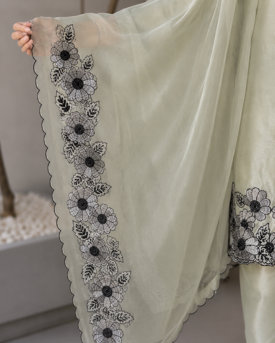 Daisy Bloom Suit Set