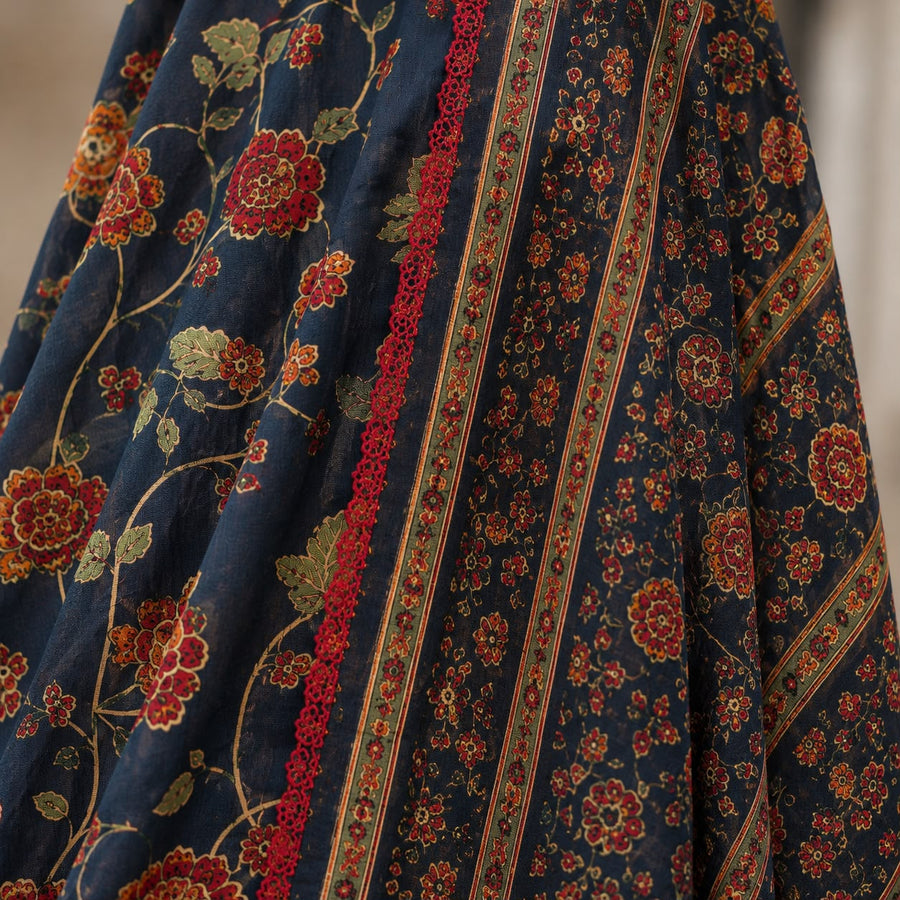 Traditional Printed Suit Set.